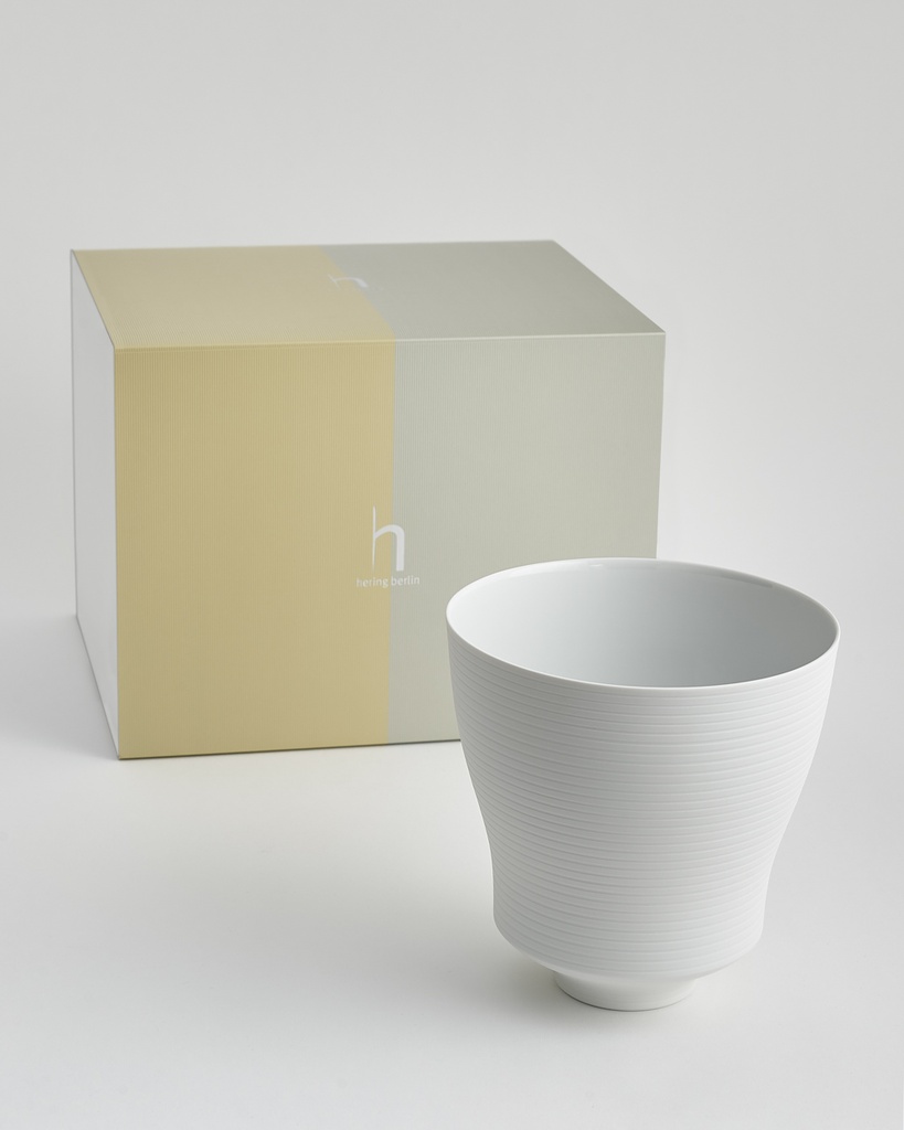 vase, medium