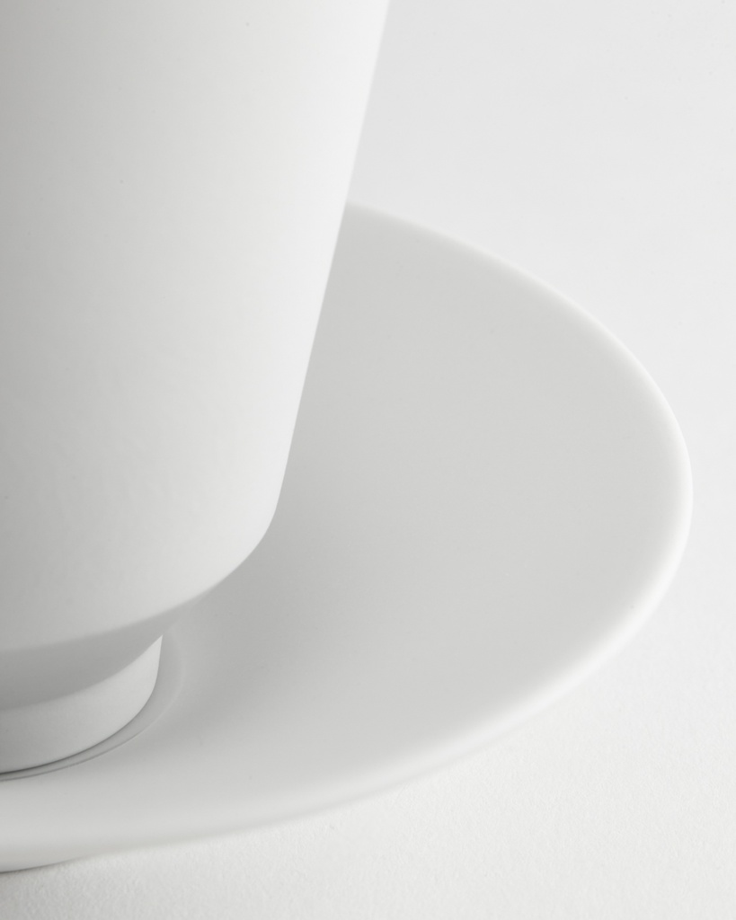 Becher mit Unterteller Ø130