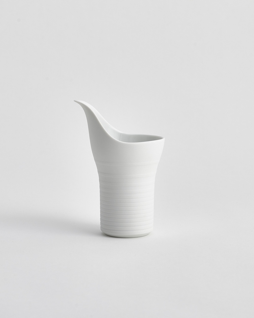 Pouring Jug, Medium